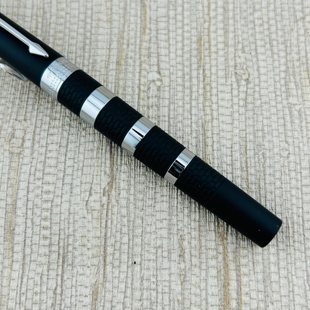 Parker 5th Ingenuity Hoodie Black Rubber - Rollerball Pen
