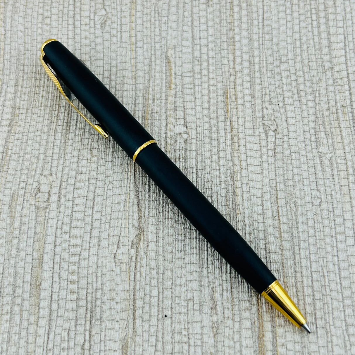 Parker Insignia Matte Black Gold Trim - Ballpoint Pen