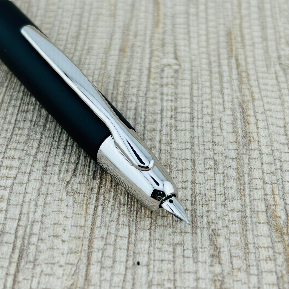 Pilot Vanishing Point Rhodium Trim Black - Fountain Pen