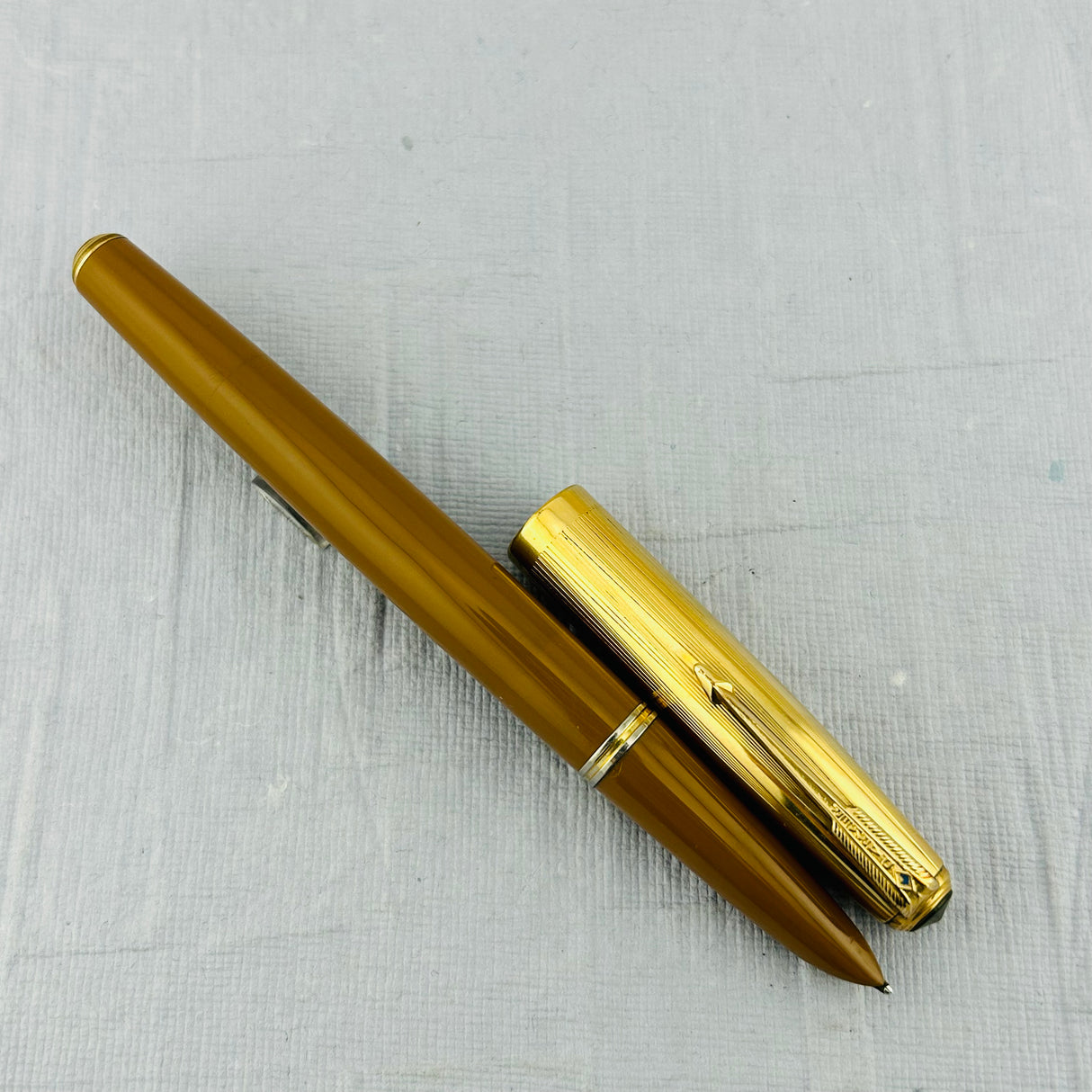 Parker 51 Vacumatic Yellowstone Mustard - Fountain Pen