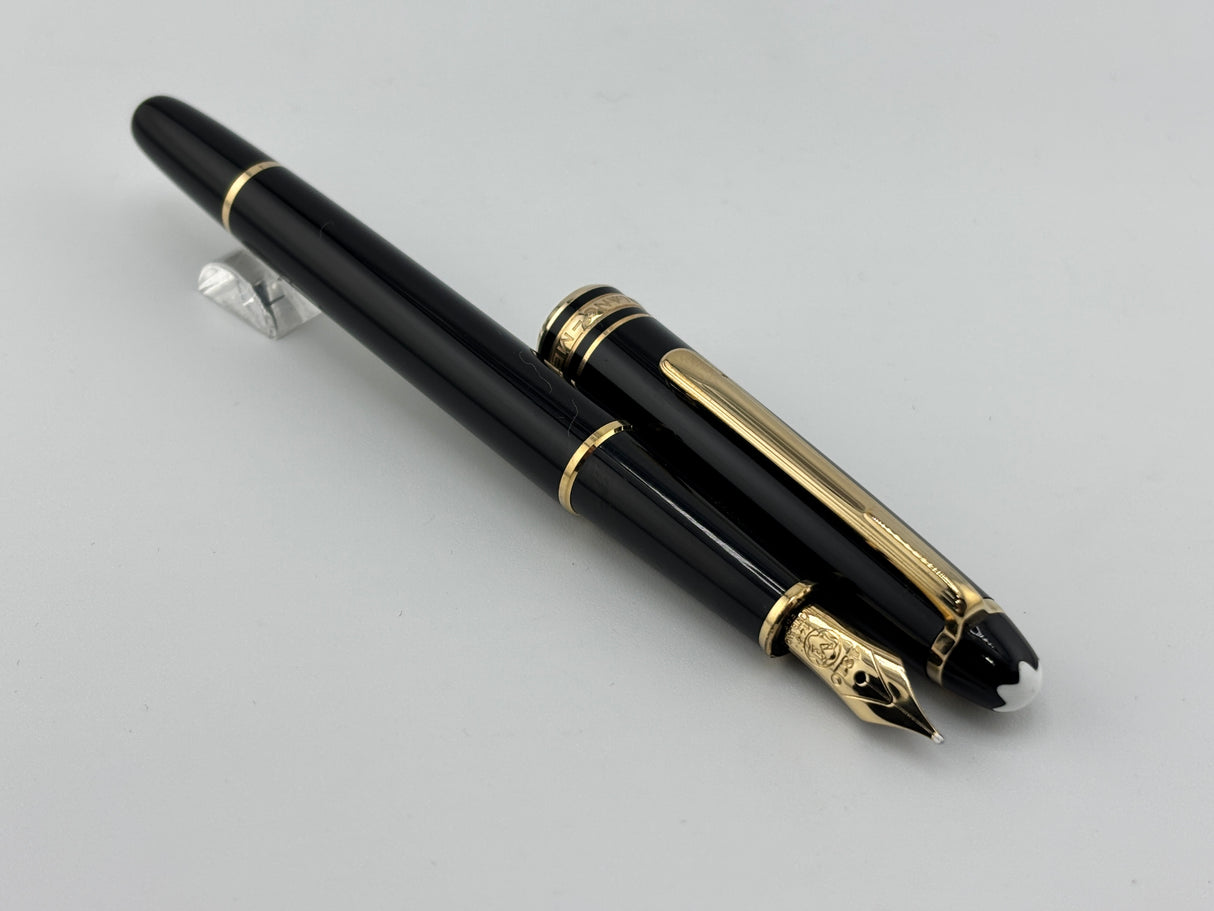 Montblanc Classique #144 Black Resin Fountain Pen - Medium 14kt Gold Nib