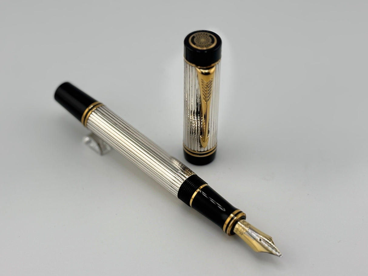 Parker Duofold Centennial (Largest Size) Sterling Silver Fountain Pen - Medium Italic #94 18kt Gold Nib