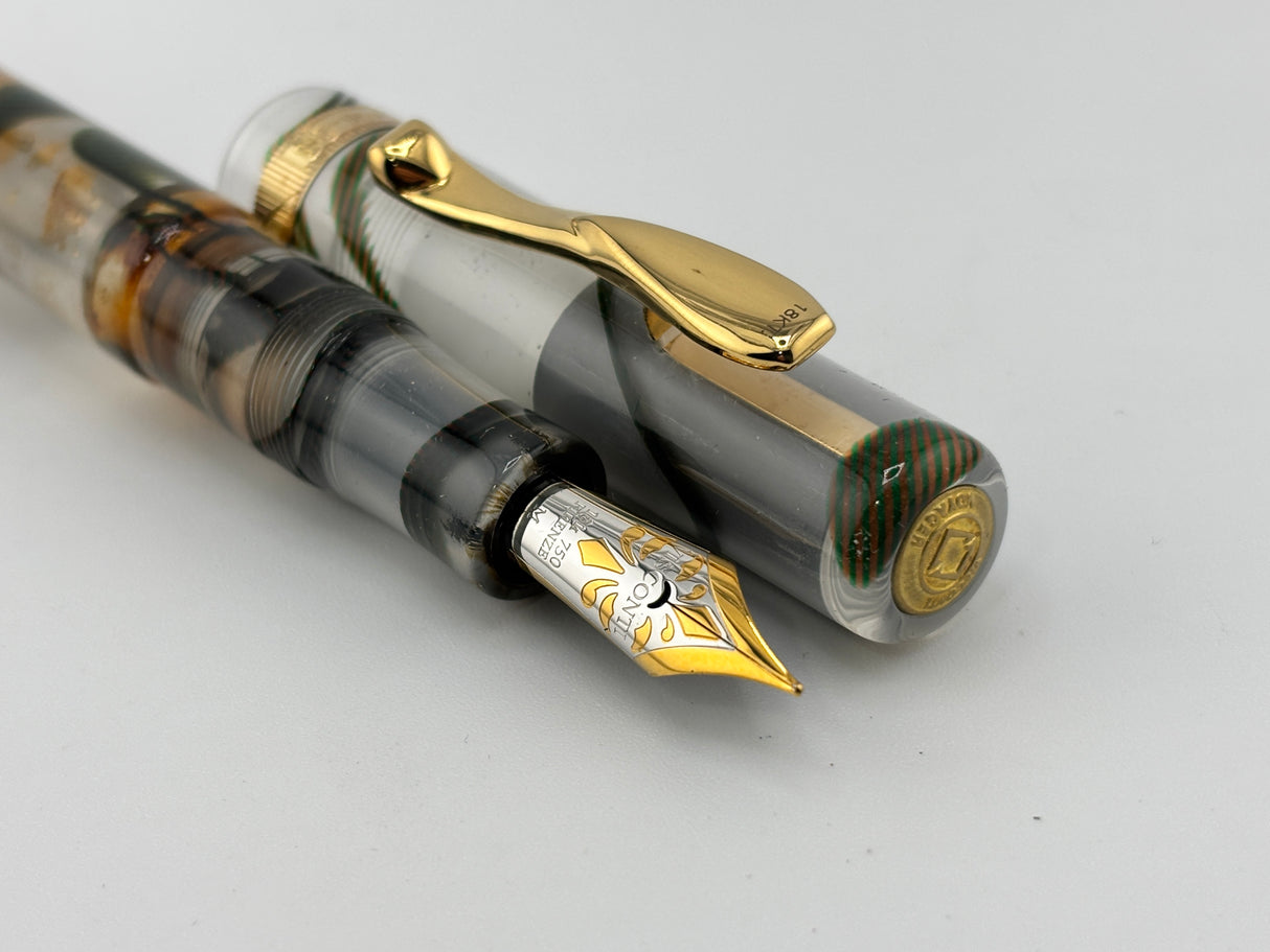Visconti Voyager 18KT Demonstrator Limited Edition Fountain Pen - Medium 18kt Gold Nib