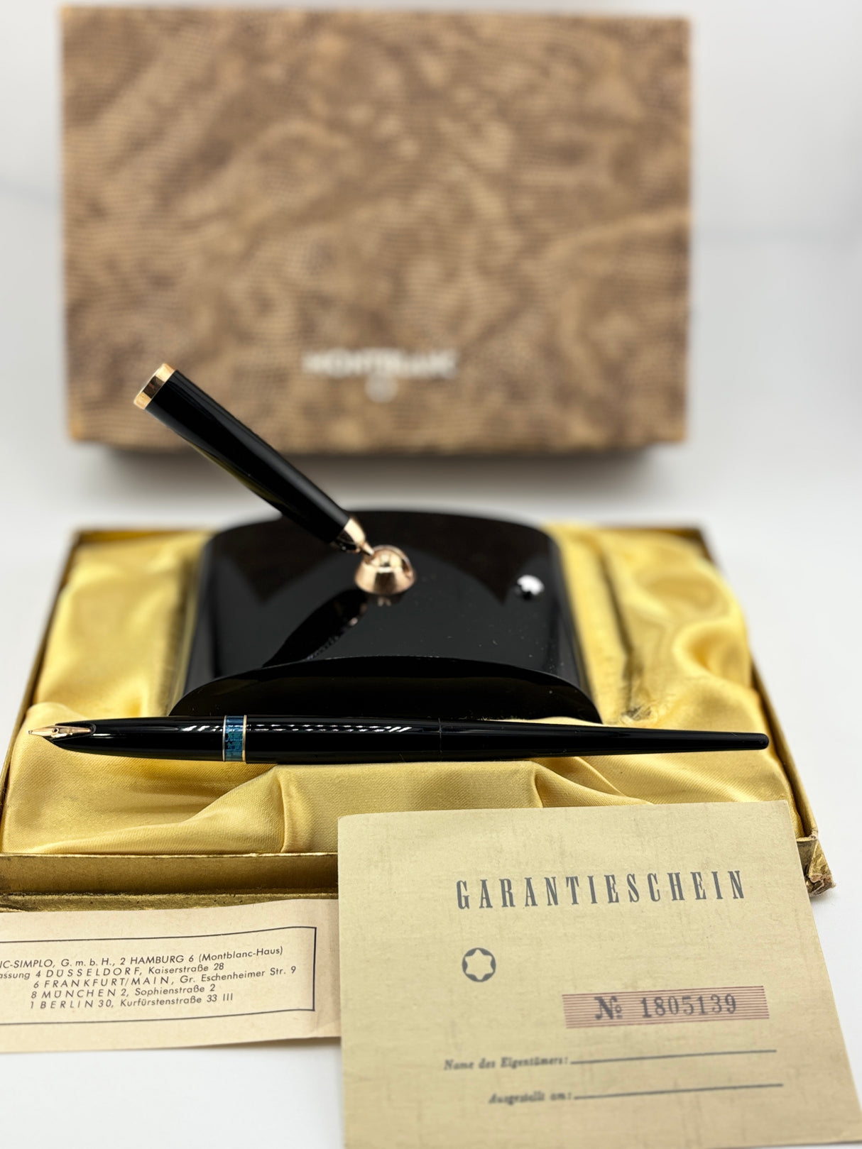 Montblanc Desk Pen Black complete box and paper - Wonderful !!