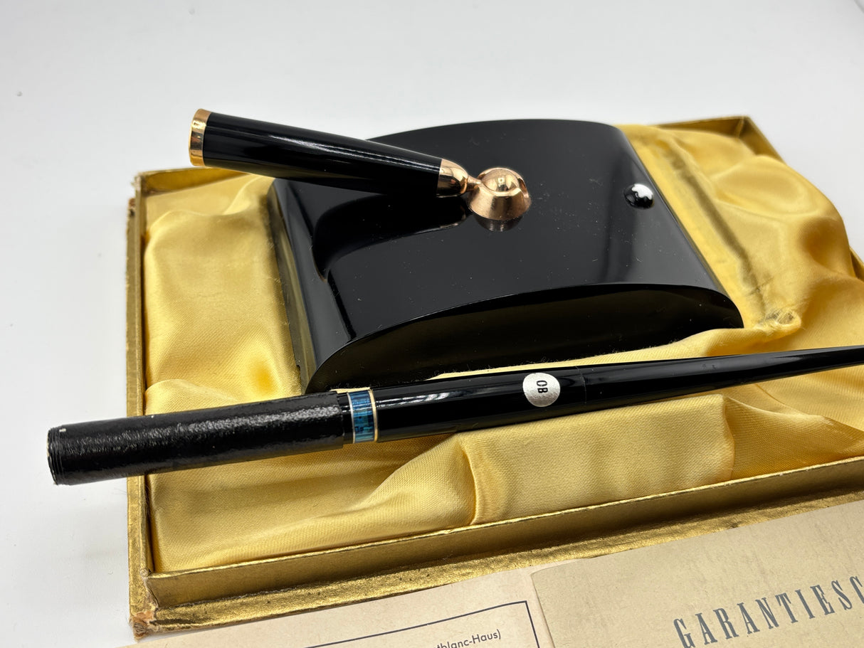Montblanc Desk Pen Black complete box and paper - Wonderful !!