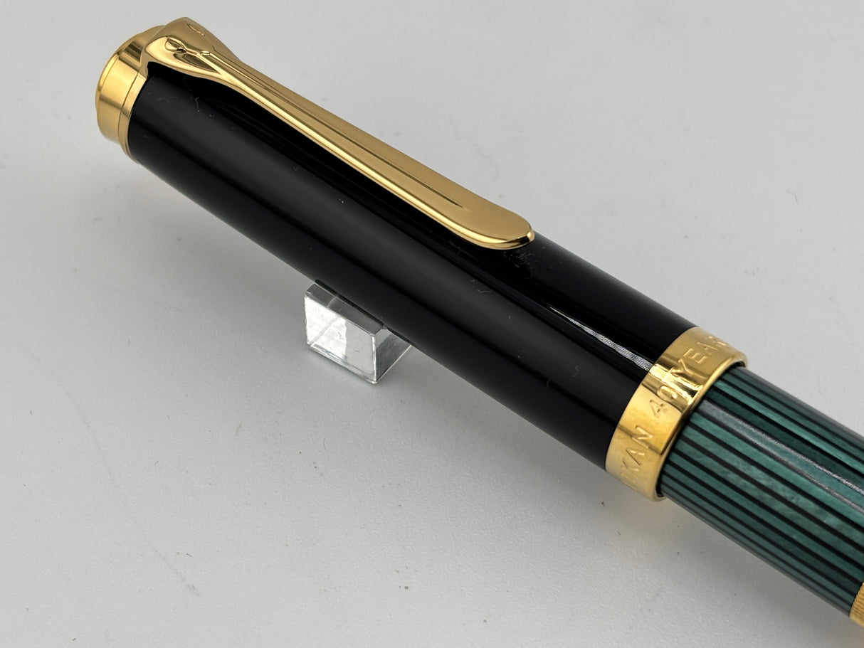 Pelikan Souverän M800 Fountain Pen Celebrating 40 Years of Souverän Limited Edition - Medium 18kt Gold Nib
