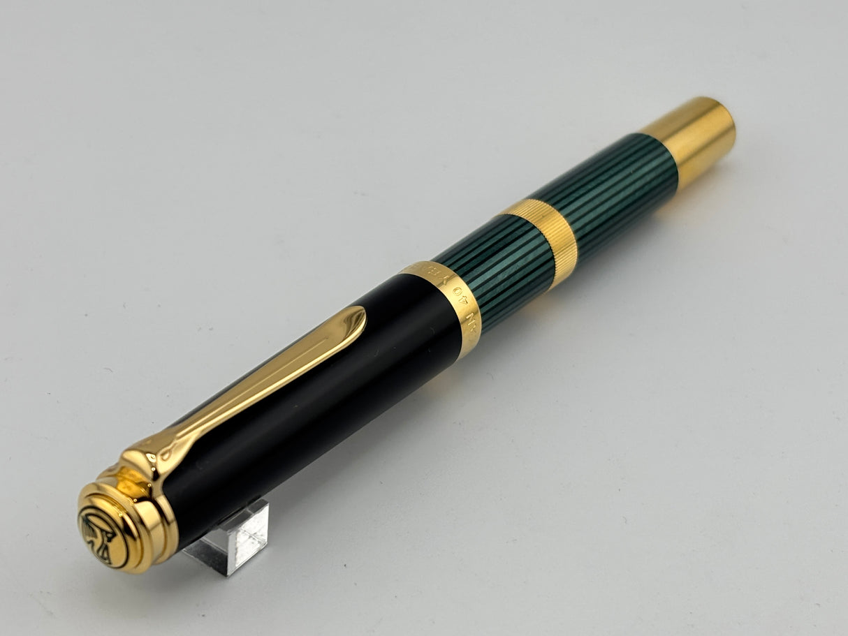 Pelikan Souverän M800 Fountain Pen Celebrating 40 Years of Souverän Limited Edition - Medium 18kt Gold Nib