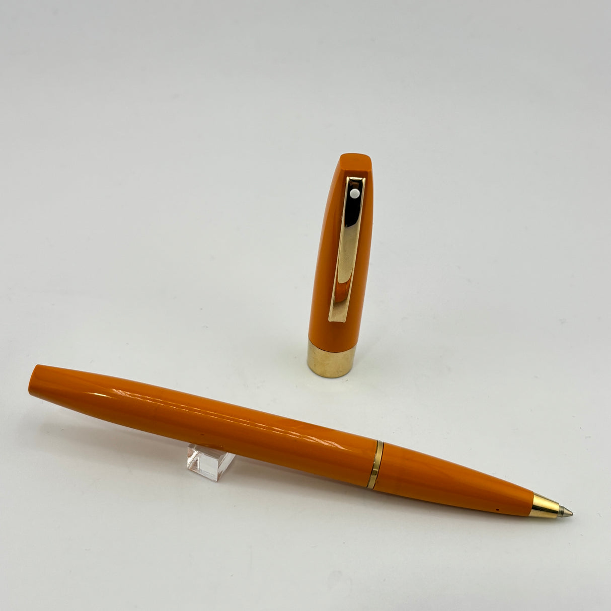 Sheaffer Imperial set Cadmium yellow roller ball and ball pen