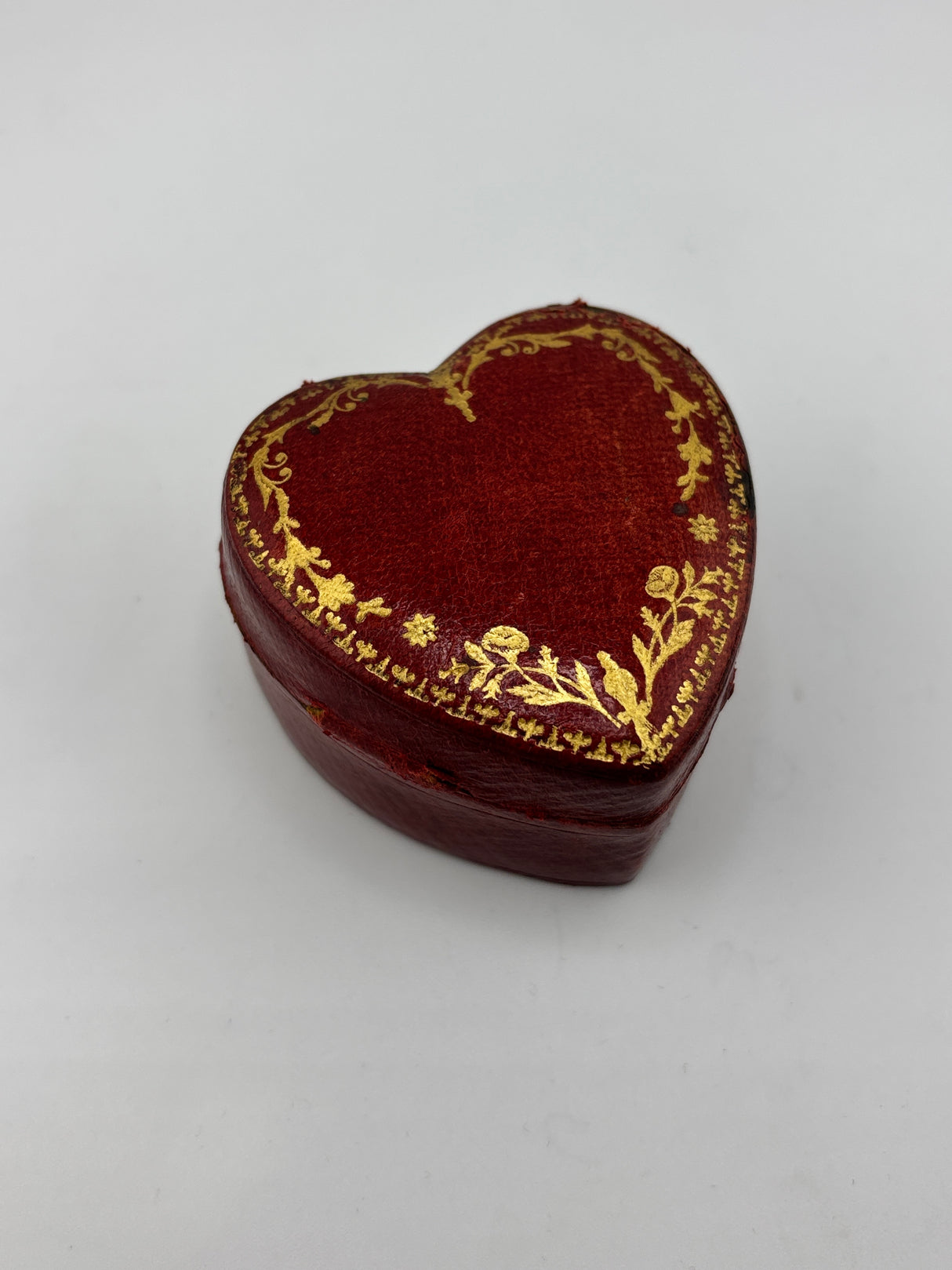 Inkwell Vintage circa 1930 excellent condition Heart shape - Red leather over brass Made in England