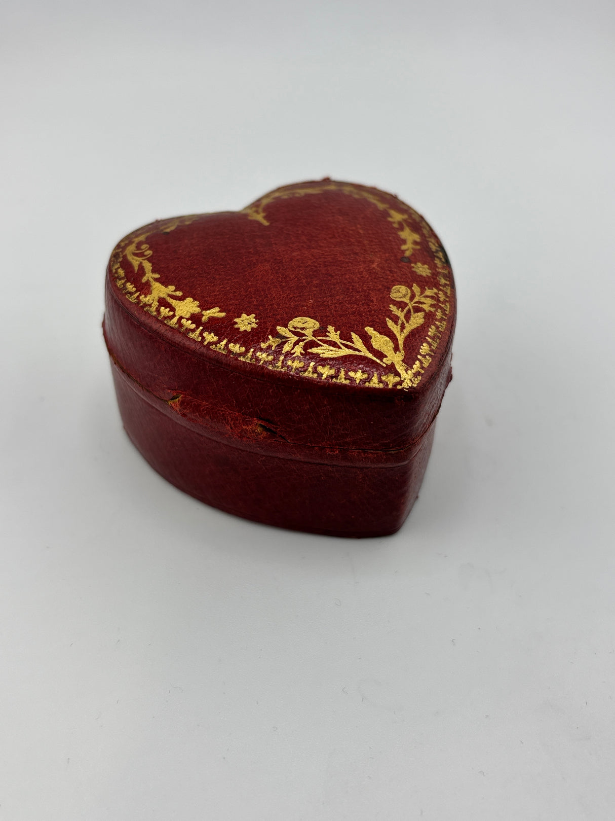 Inkwell Vintage circa 1930 excellent condition Heart shape - Red leather over brass Made in England