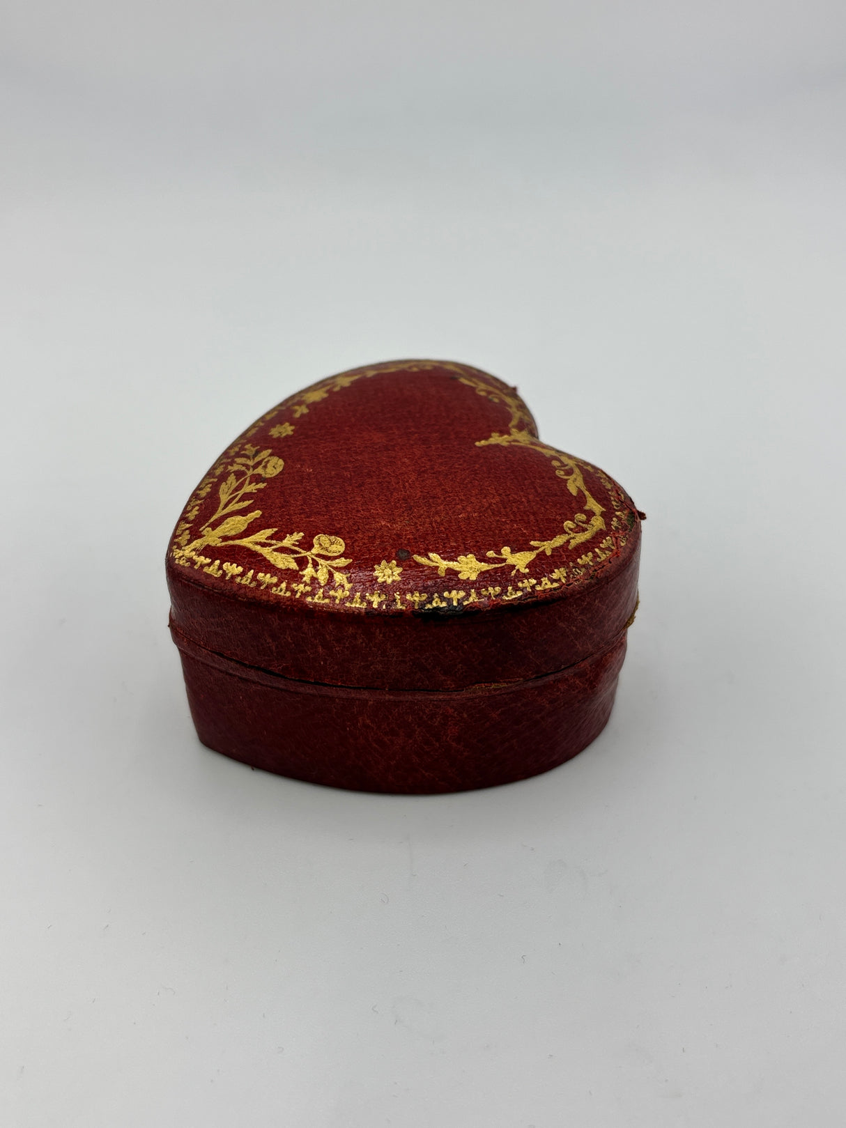 Inkwell Vintage circa 1930 excellent condition Heart shape - Red leather over brass Made in England