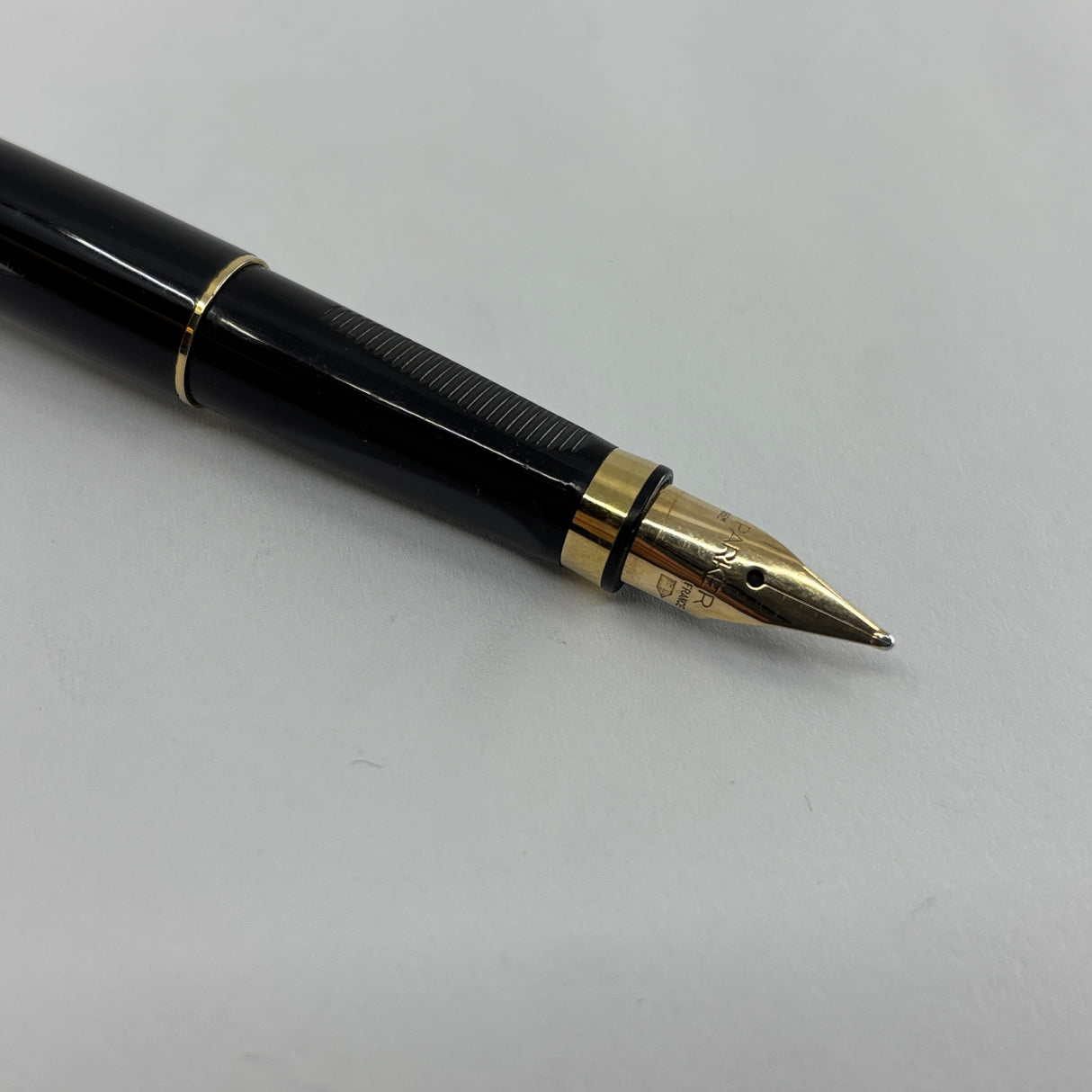 Parker 75 black lacquer gold trim Broad Nib - Original converter