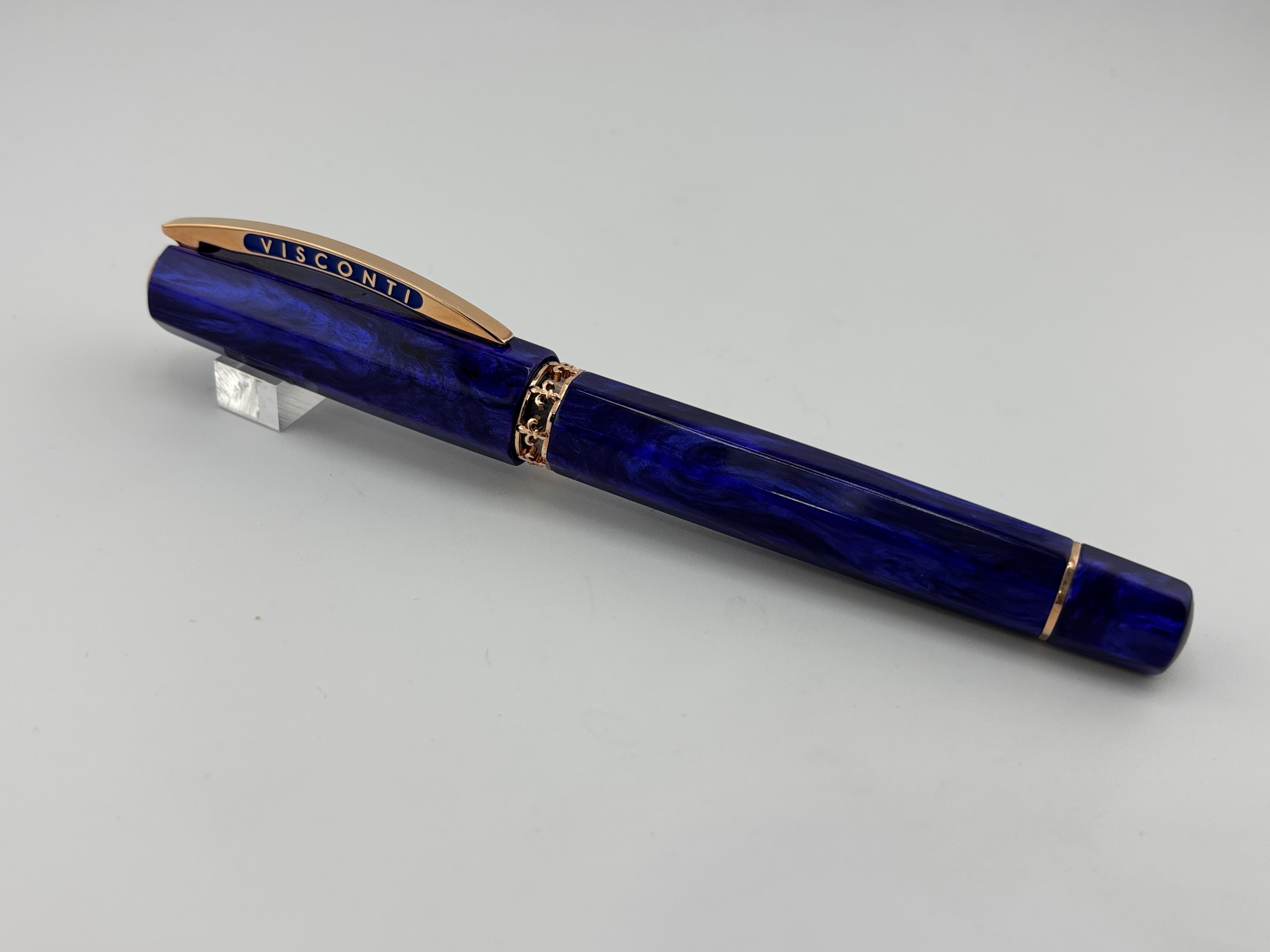 Visconti Medici Limited Edition Viola Fountain Pen - Flexible