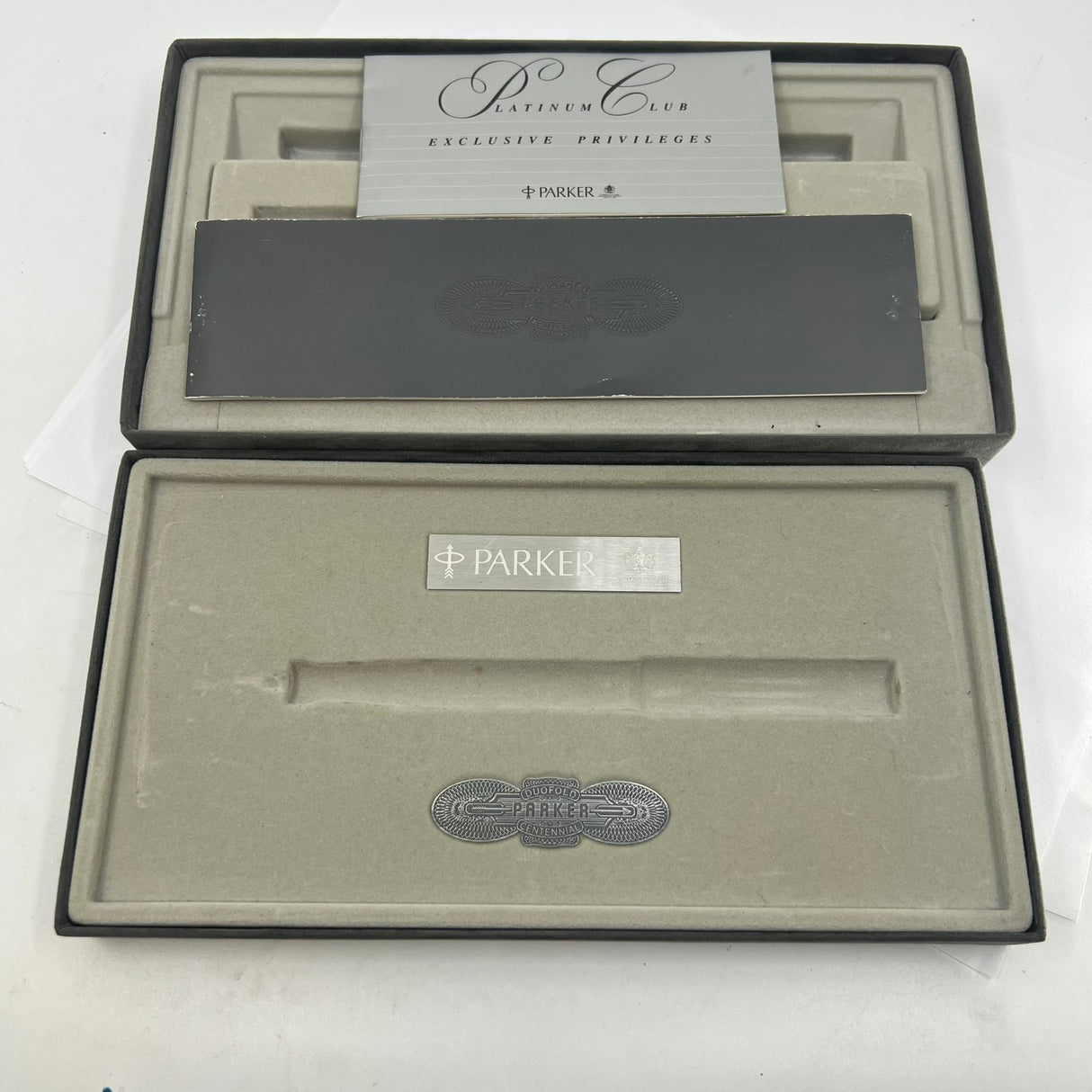 Parker “George Bush” 1989 Inaugural Black Duofold Centennial (Largest) Fountain Pen - Medium 18kt Gold Nib