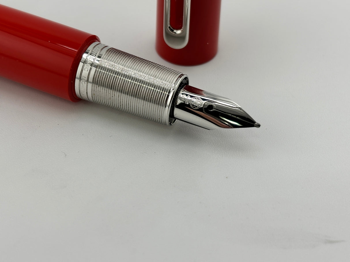 Montblanc Marc Newsom M ULTRA RED Special Edition Fountain Pen - Medium 14kt Gold Nib