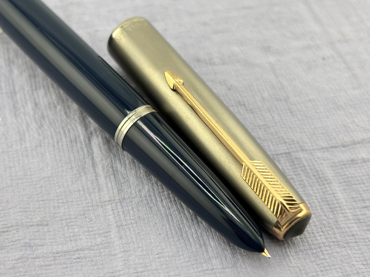 Parker 51 Navy Blue Chrome Cap Aerometric - Fountain Pen