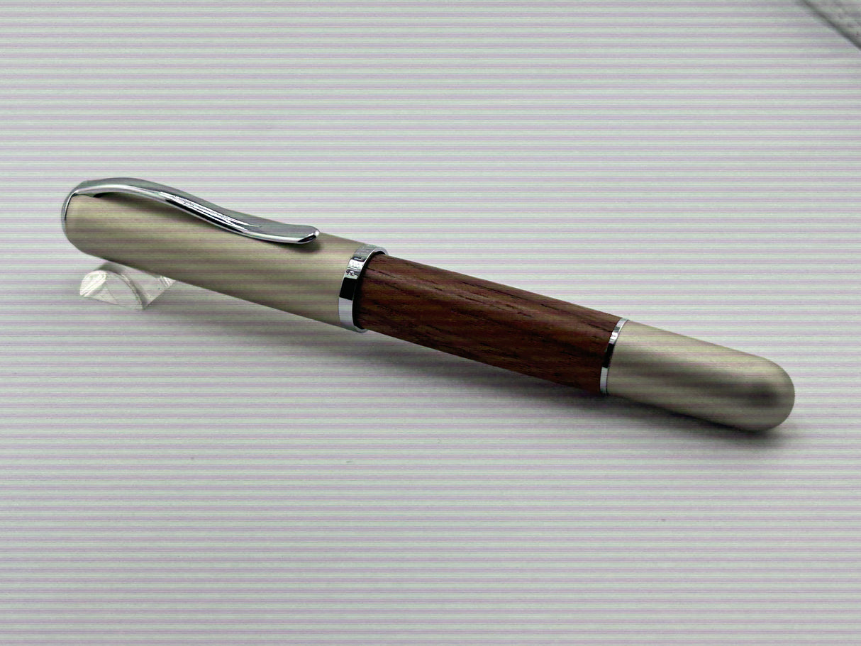 Pelican Epoch P364 Walnut Wood Barrel silver matte Cap - Roller Ball