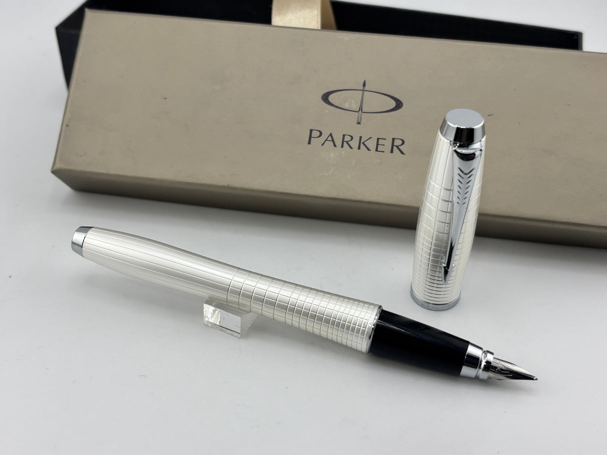 Parker Urban Premium Pearl - Fountain Pen