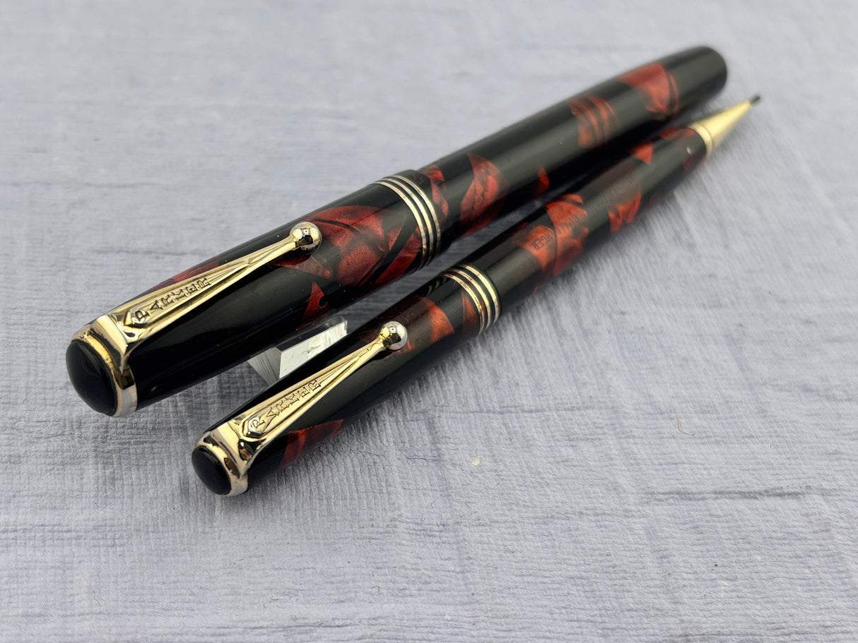 Parker Deluxe Challenger Set Burgundy - Fountain Pen and pencil