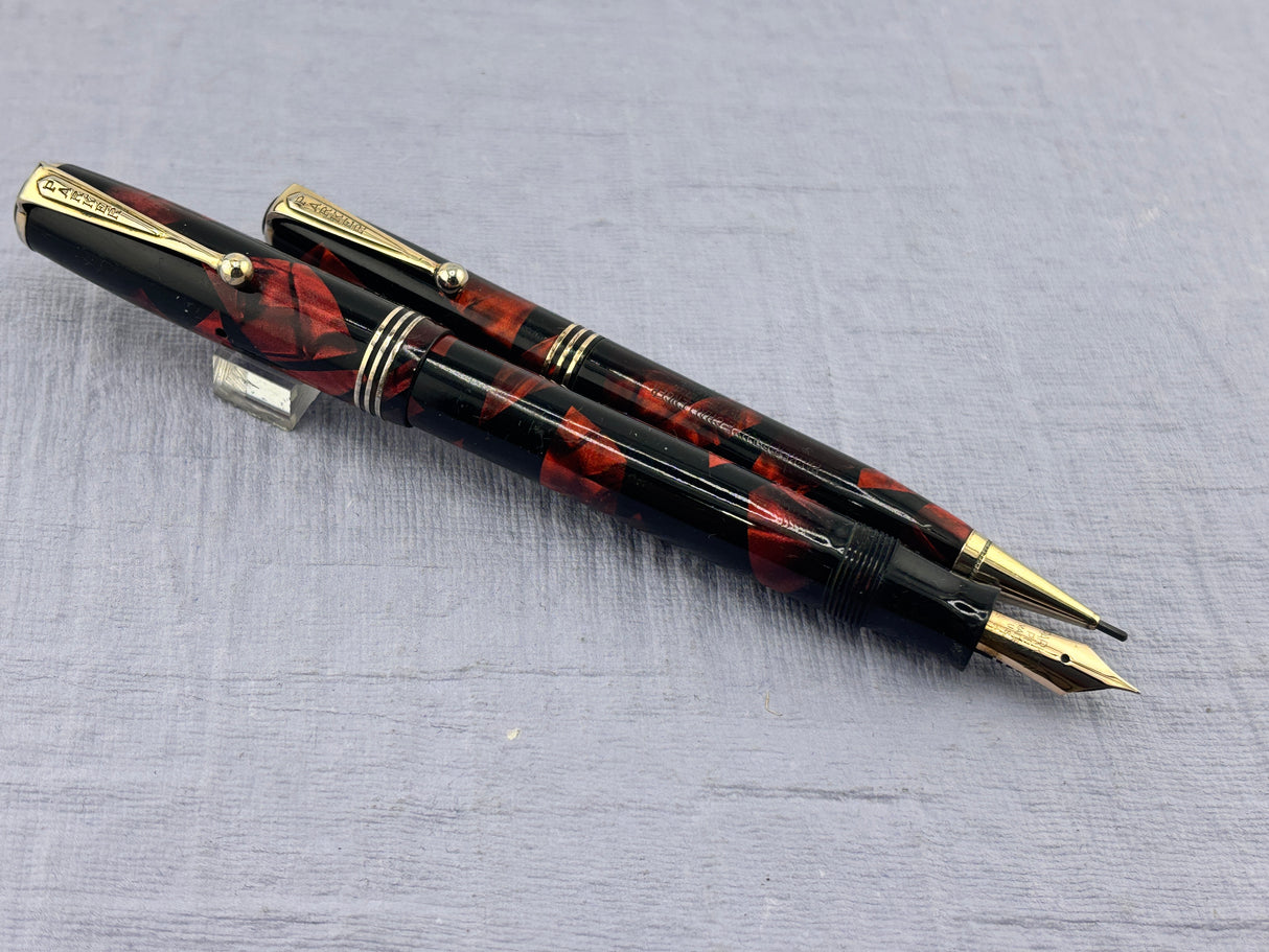 Parker Deluxe Challenger Set Burgundy - Fountain Pen and pencil