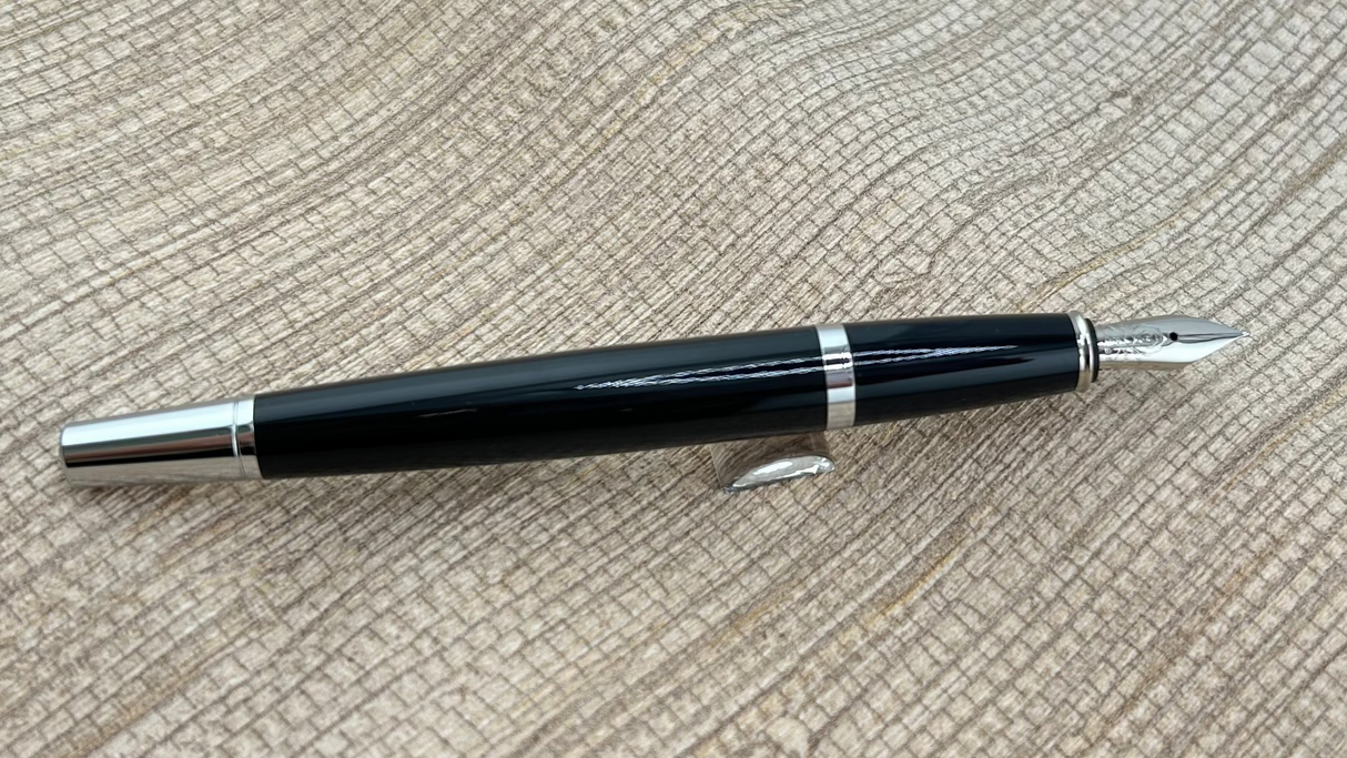 Cross Bailey Black - Fountain Pen