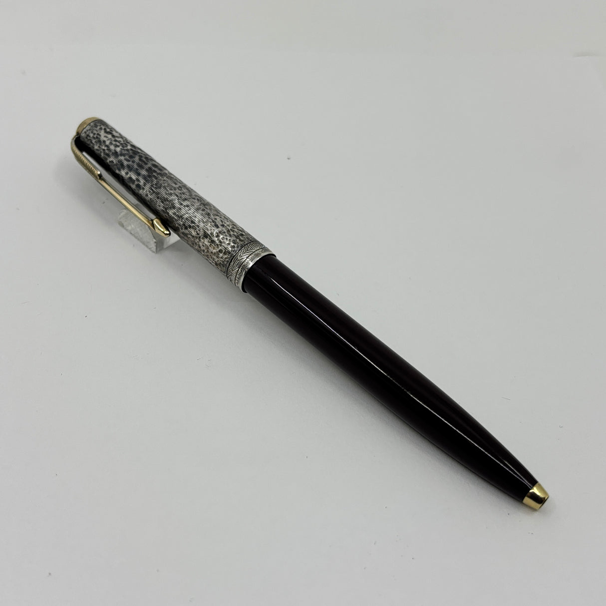 Parker 51 Ball Pen Burgundy Sterling Silver 925 cap " Ariel Kullock " Hammer Cap