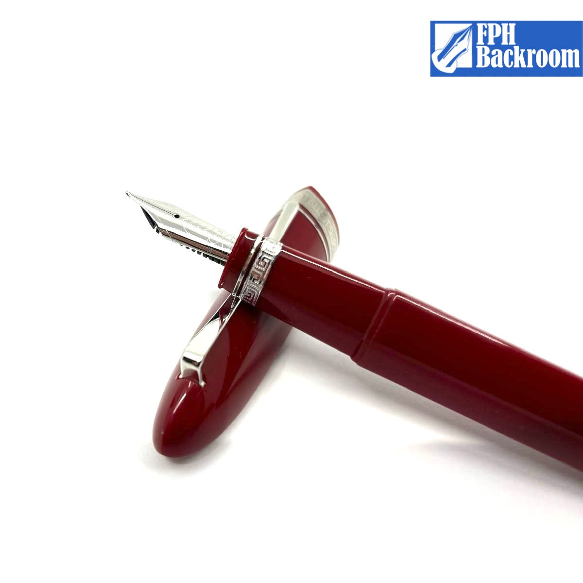 Omas #360 Triangulated Body Burgundy - Fountain Pen