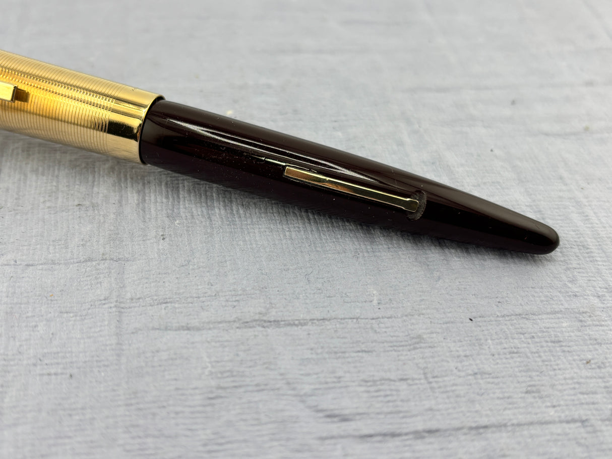 Eversharp Skyline Burgundy Gold filled Derby Cap - Fountain Pen