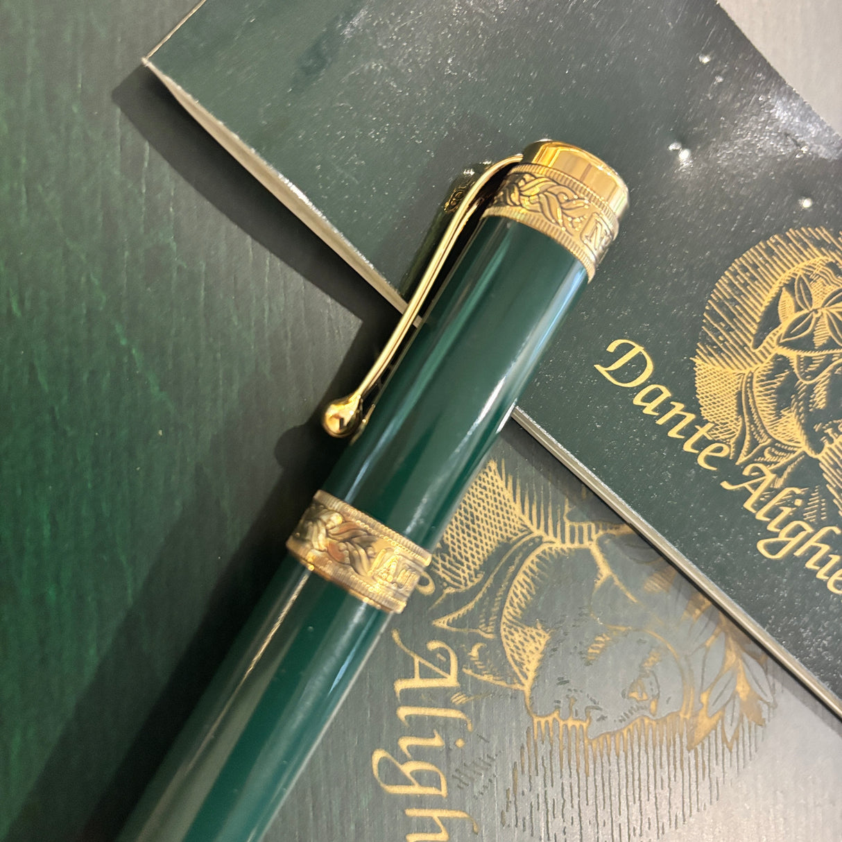 Aurora Dante Alighieri Limited Edition 1919 pens - Medium 18kt Gold Nib