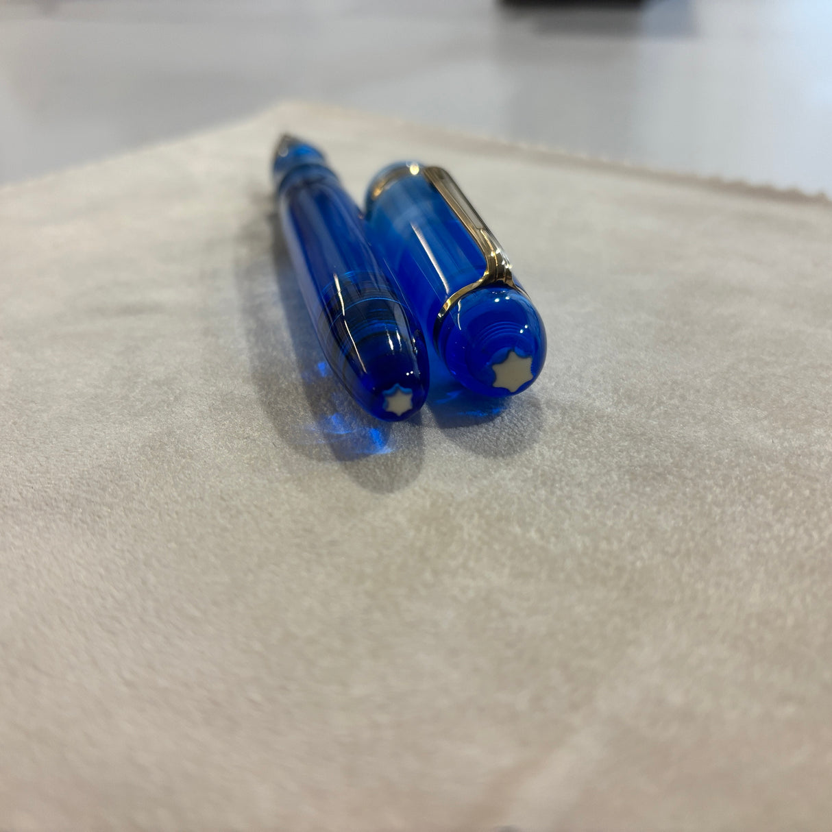 Montblanc 149 Meisterstuck Style Customized by Brad Torelli as a Blue Demonstrator - Vacuum filler - A true piece of art !!