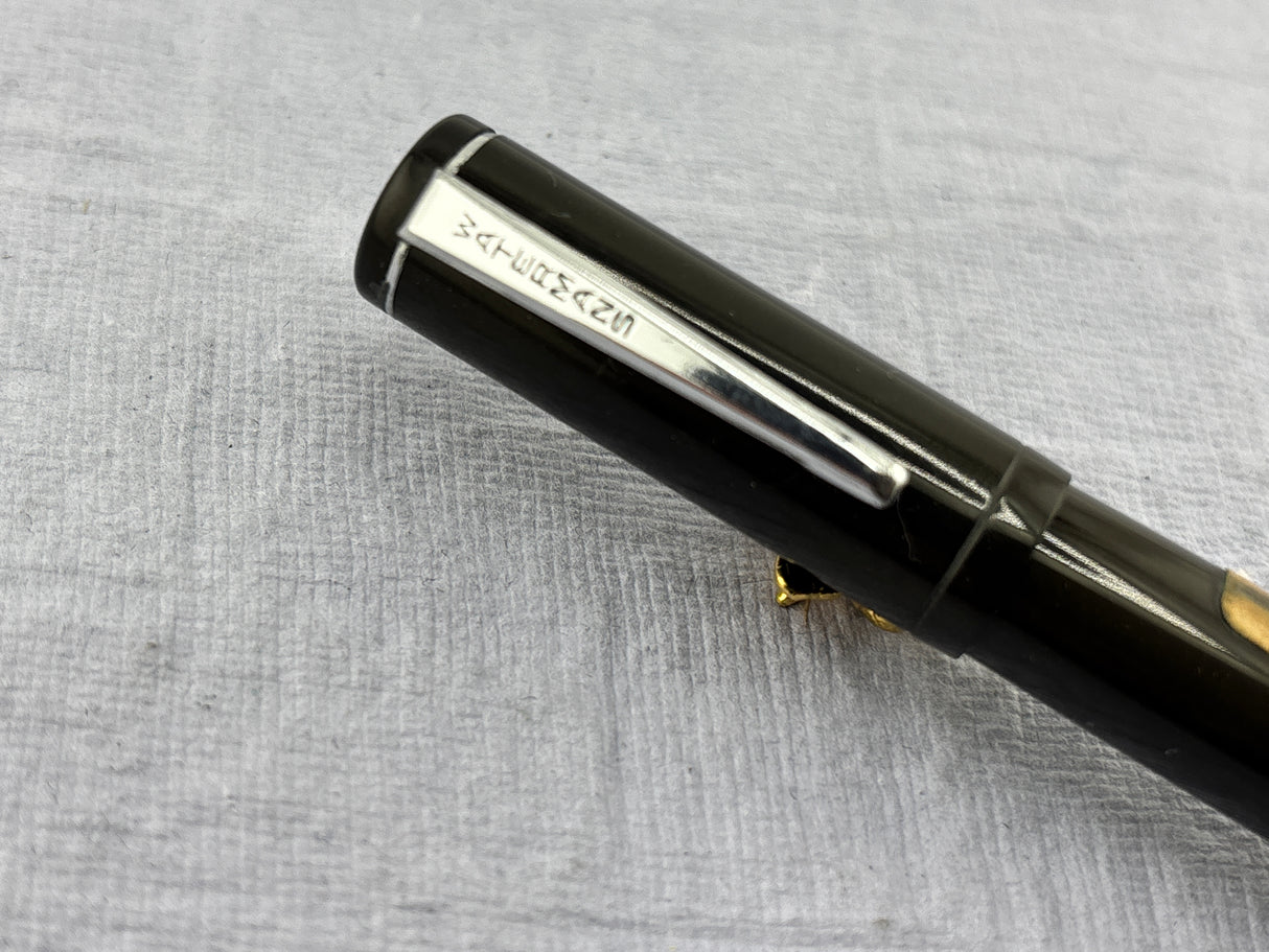 Waterman's USA LATE MODEL Safety Black with clip still have sticker on it "Music Nib" - Fountain Pen