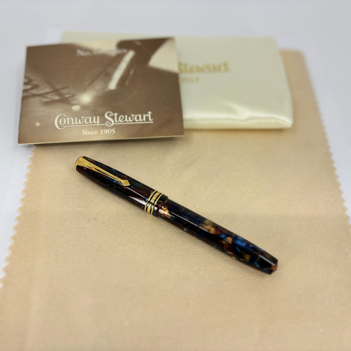 Conway Stewart 58 Blue Aspen Celluloid - Fountain Pen - Made in England circa 2012