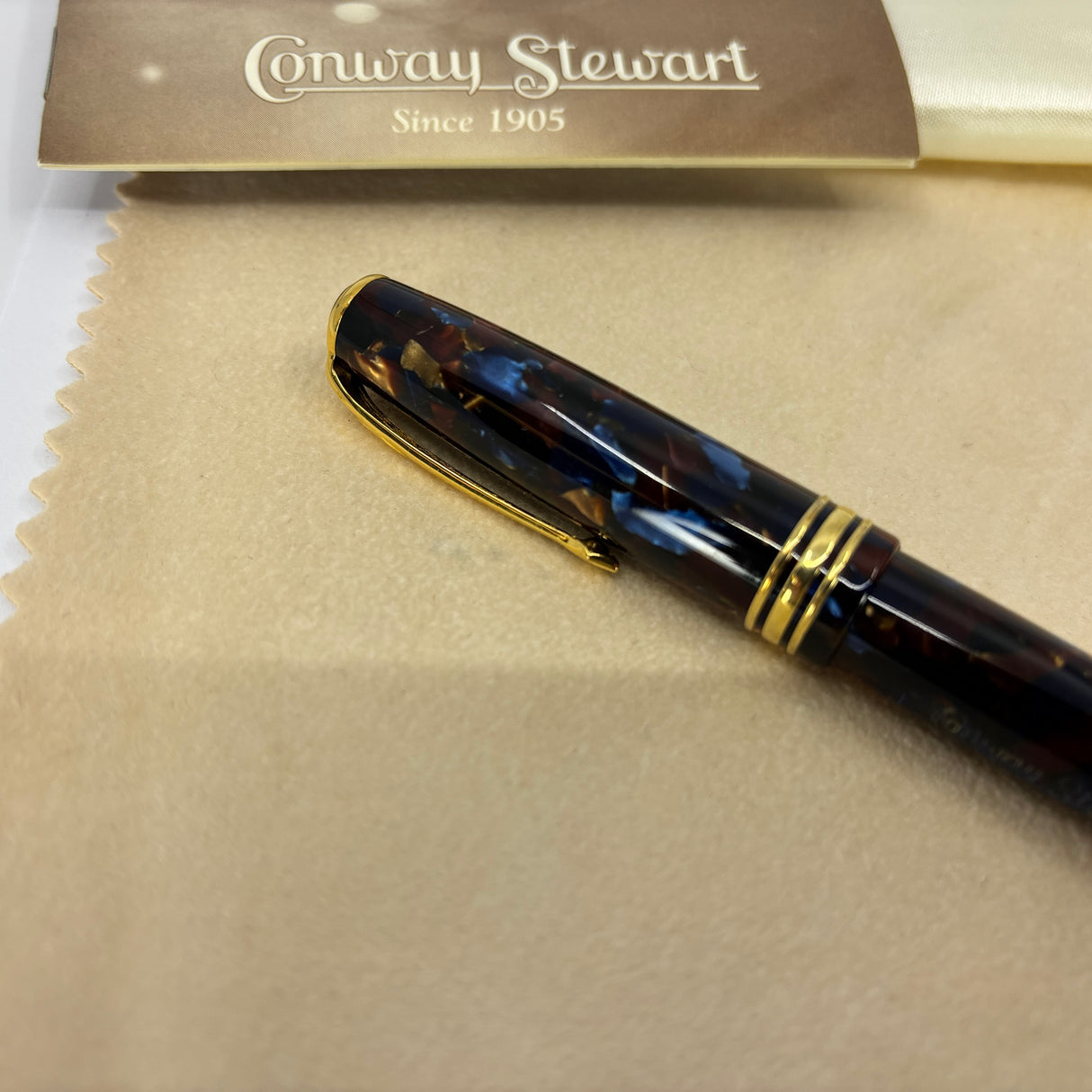 Conway Stewart 58 Blue Aspen Celluloid - Fountain Pen - Made in England circa 2012