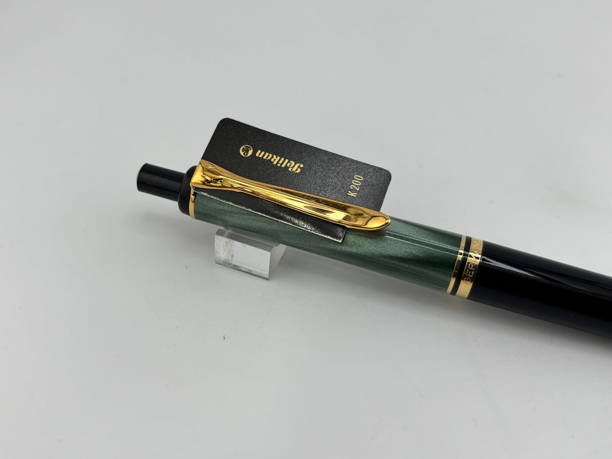 PELIKAN K200 Green marble gold trim circa 2000 - Ball Pen