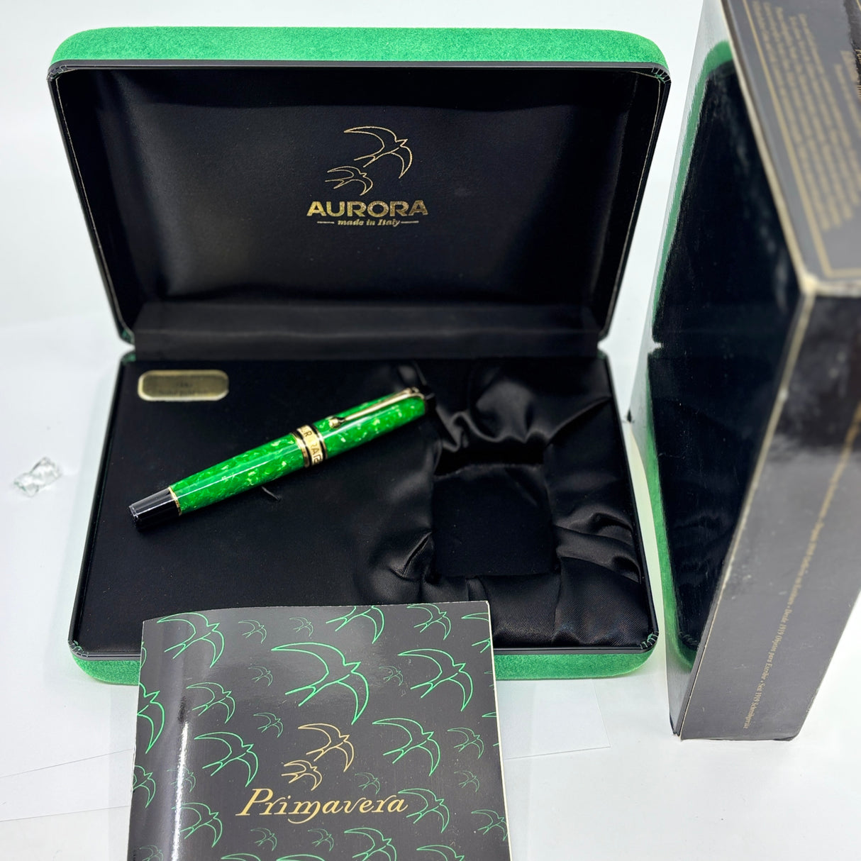 Aurora Verde e Oro Primavera Fountain Pen Limited Edition - Broad 18kt Gold Nib