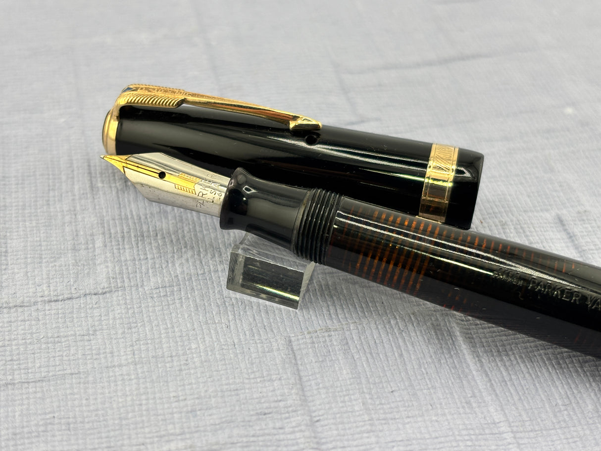 Parker Vacumatic Standard Black Cap striped transparent Laminated Barrel Diamond clip - Fountain Pen