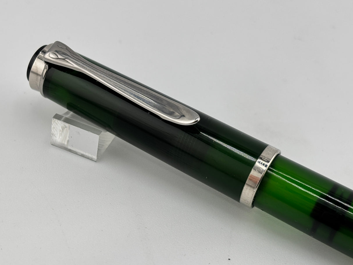 Pelikan M200 Green Demonstrator beautiful pen piston filler - Fountain Pen