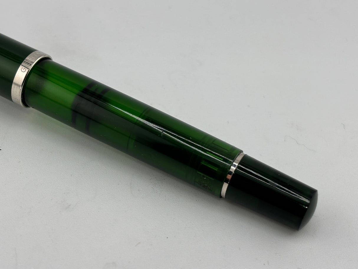 Pelikan M200 Green Demonstrator beautiful pen piston filler - Fountain Pen