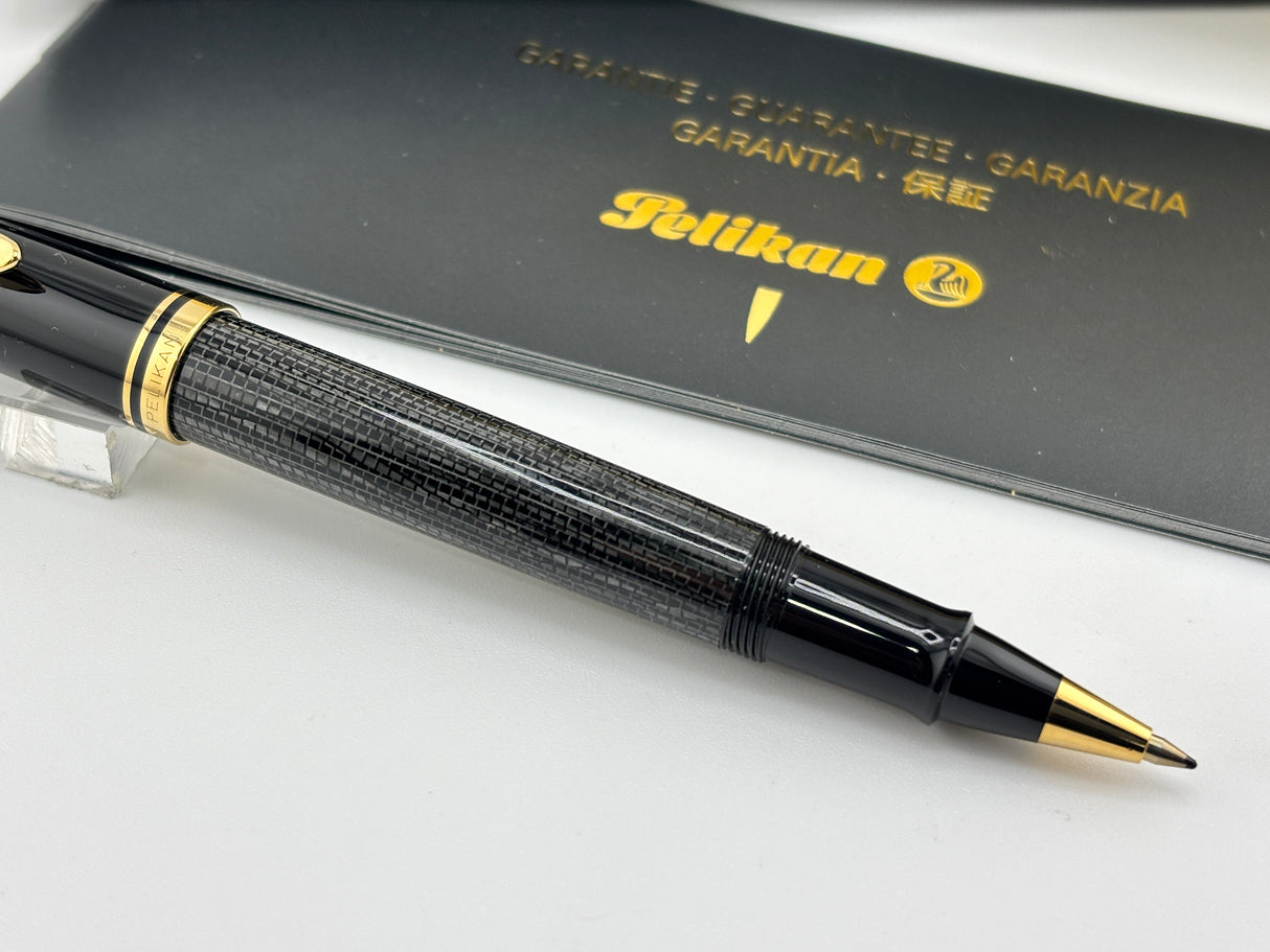 Pelikan R200 Lizard boxed circa 1999 - Roller ball