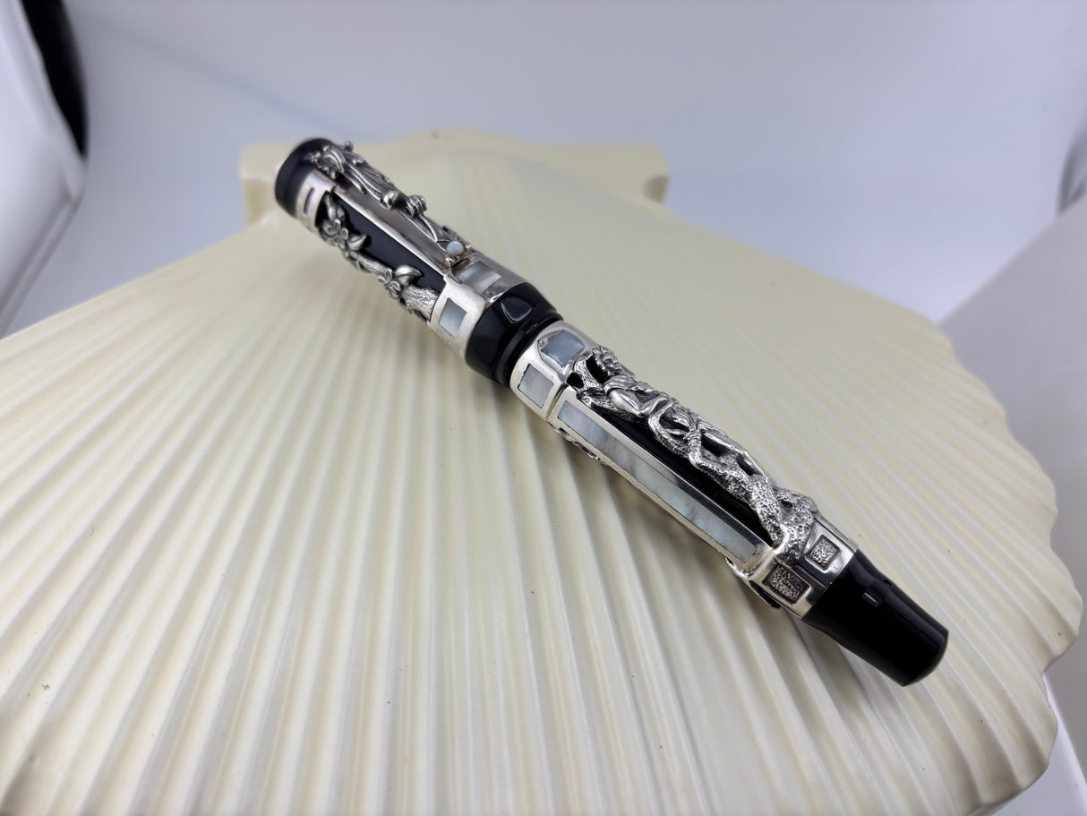 Montegrappa Aphrodite Limited Edition Fountain Pen (1997) - A Masterpiece! - Medium 18kt Gold Nib