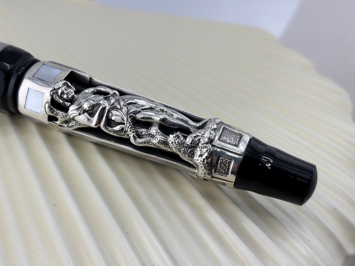Montegrappa Aphrodite Limited Edition Fountain Pen (1997) - A Masterpiece! - Medium 18kt Gold Nib