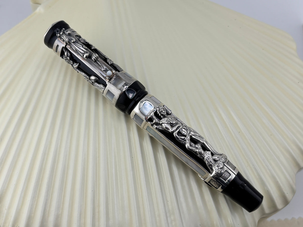 Montegrappa Aphrodite Limited Edition Fountain Pen (1997) - A Masterpiece! - Medium 18kt Gold Nib