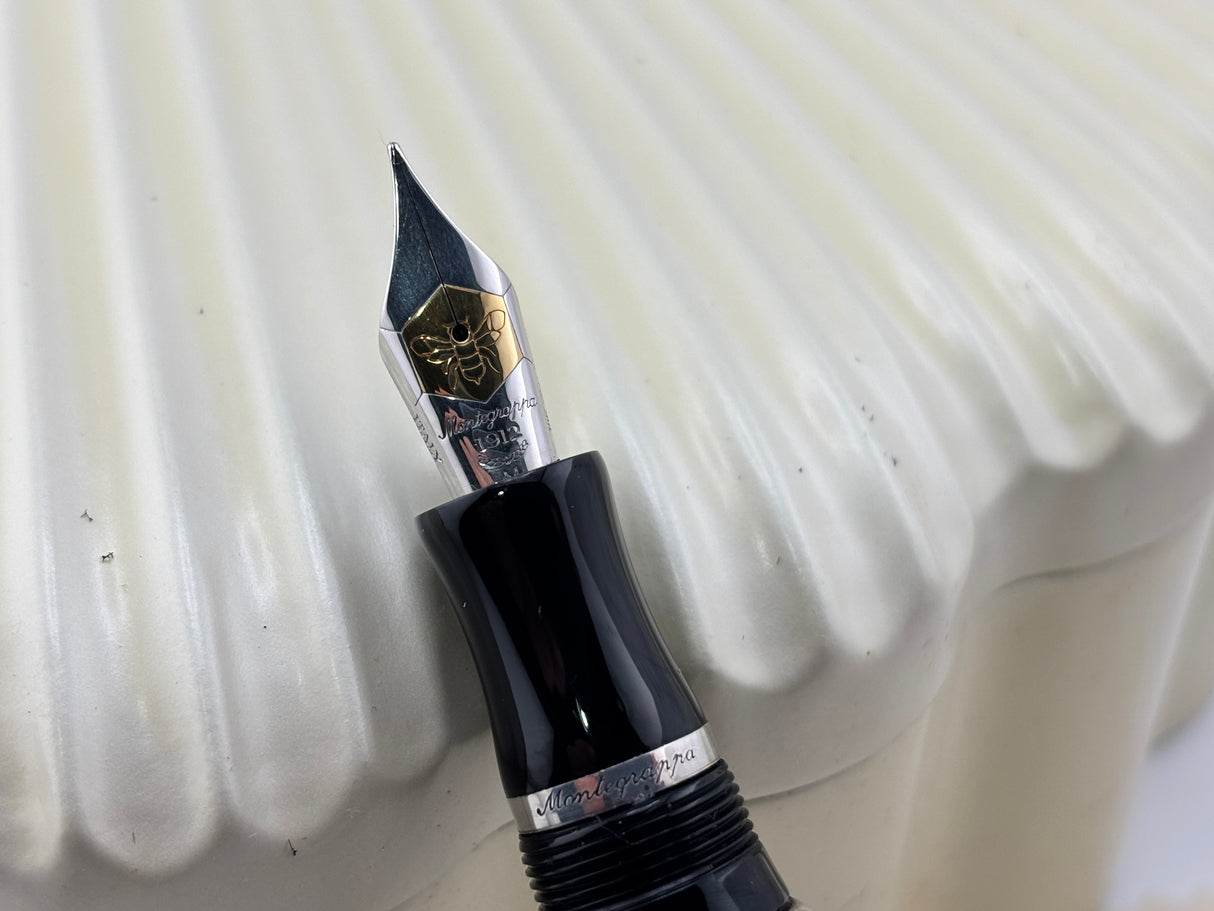 Montegrappa Aphrodite Limited Edition Fountain Pen (1997) - A Masterpiece! - Medium 18kt Gold Nib