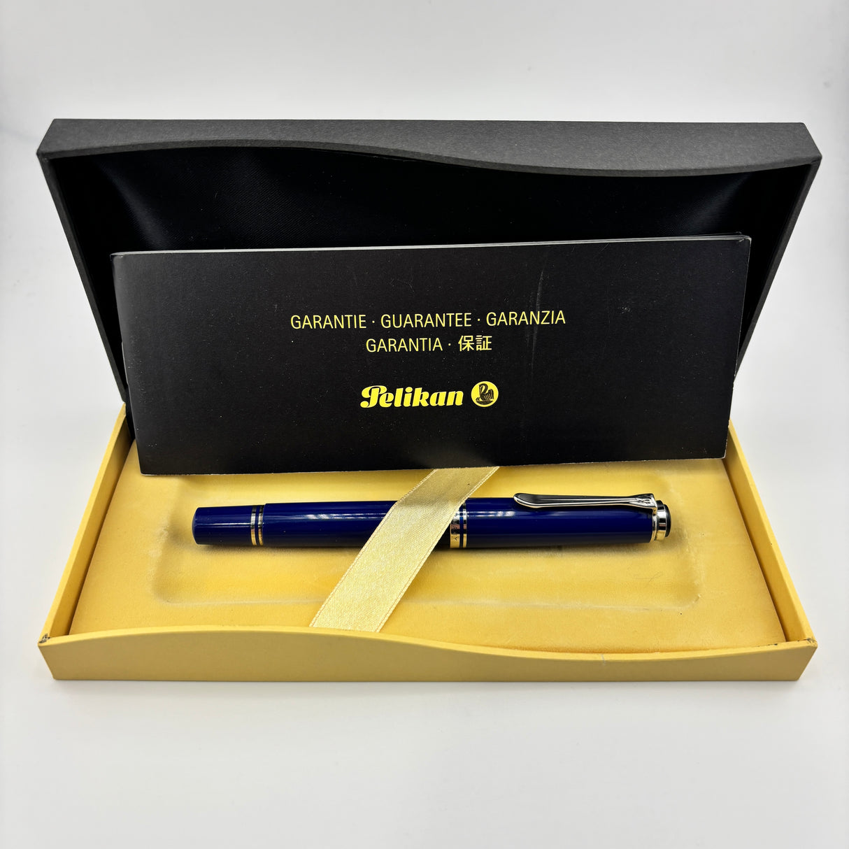 Pelikan Souveran M405 Dark Blue 14K Fountain Pen F Nib Rare - Fountain Pen