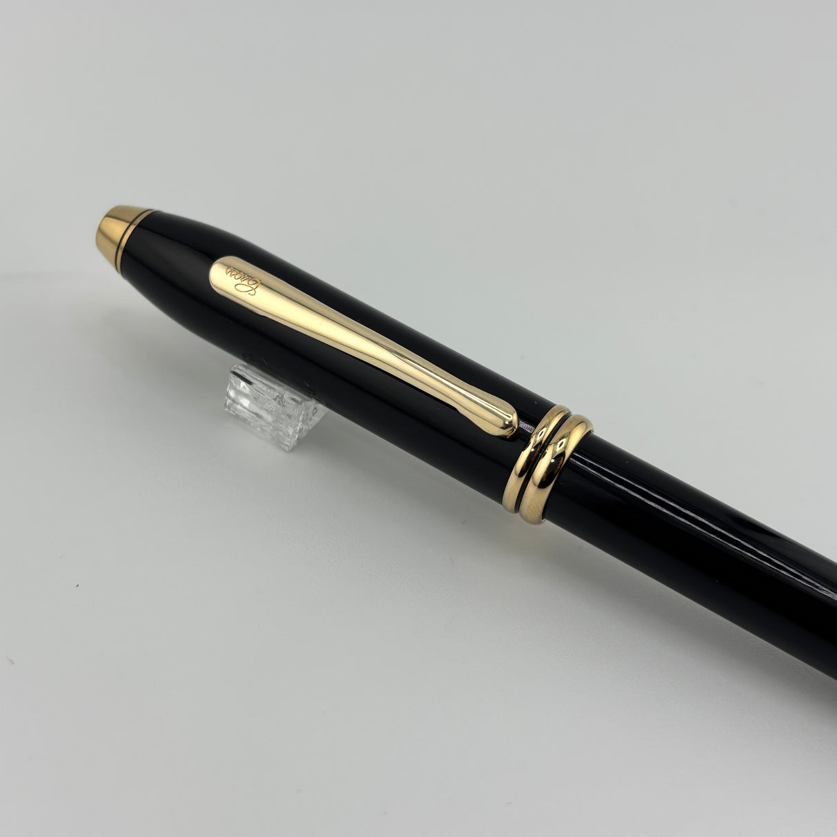 Cross Townsend Black Lacquer Fountain Pen - Made in USA - Medium 14kt Gold Nib