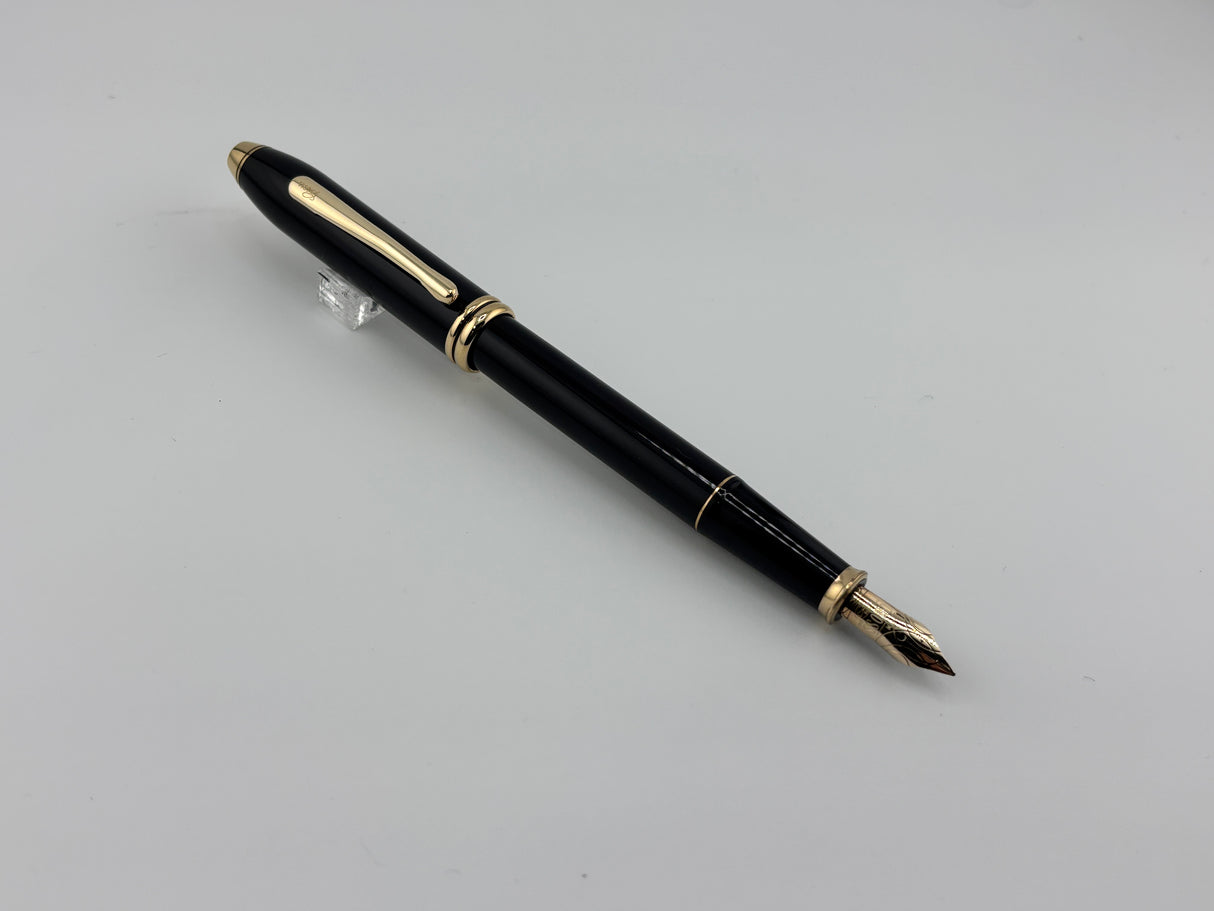 Cross Townsend Black Lacquer Fountain Pen - Made in USA - Medium 14kt Gold Nib