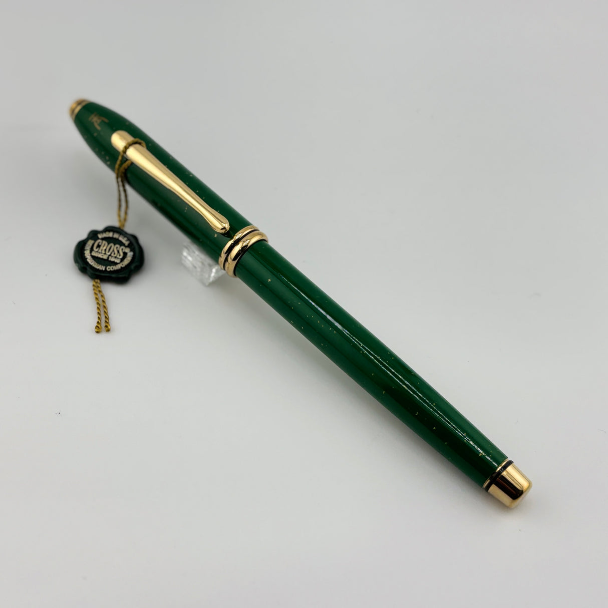 Cross Townsend  Green Jade Special Edition Fountain Pen - Made in USA - Medium 18kt Gold  Nib