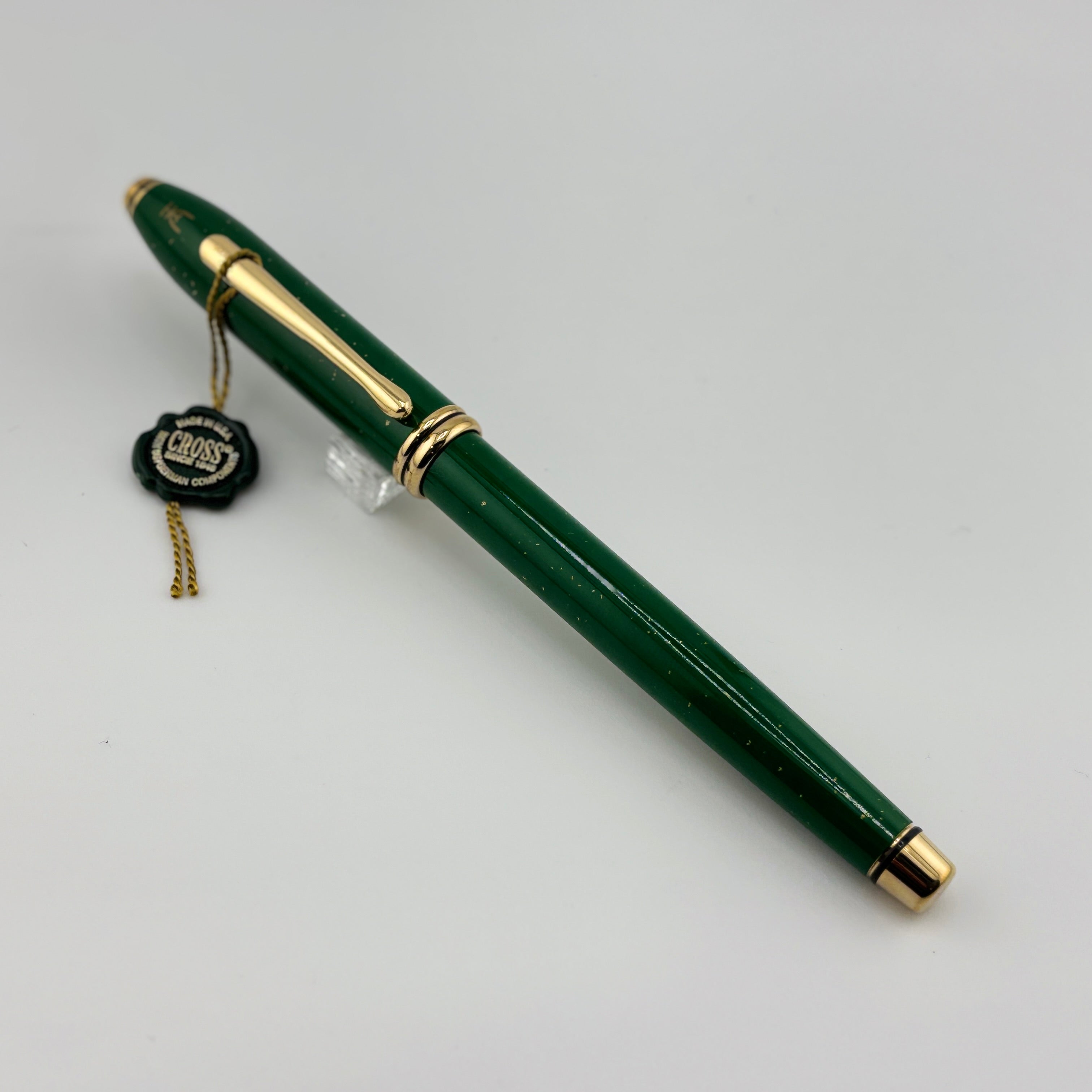 Cross Townsend  Green Jade Special Edition Fountain Pen - Made in USA - Medium 18kt Gold  Nib