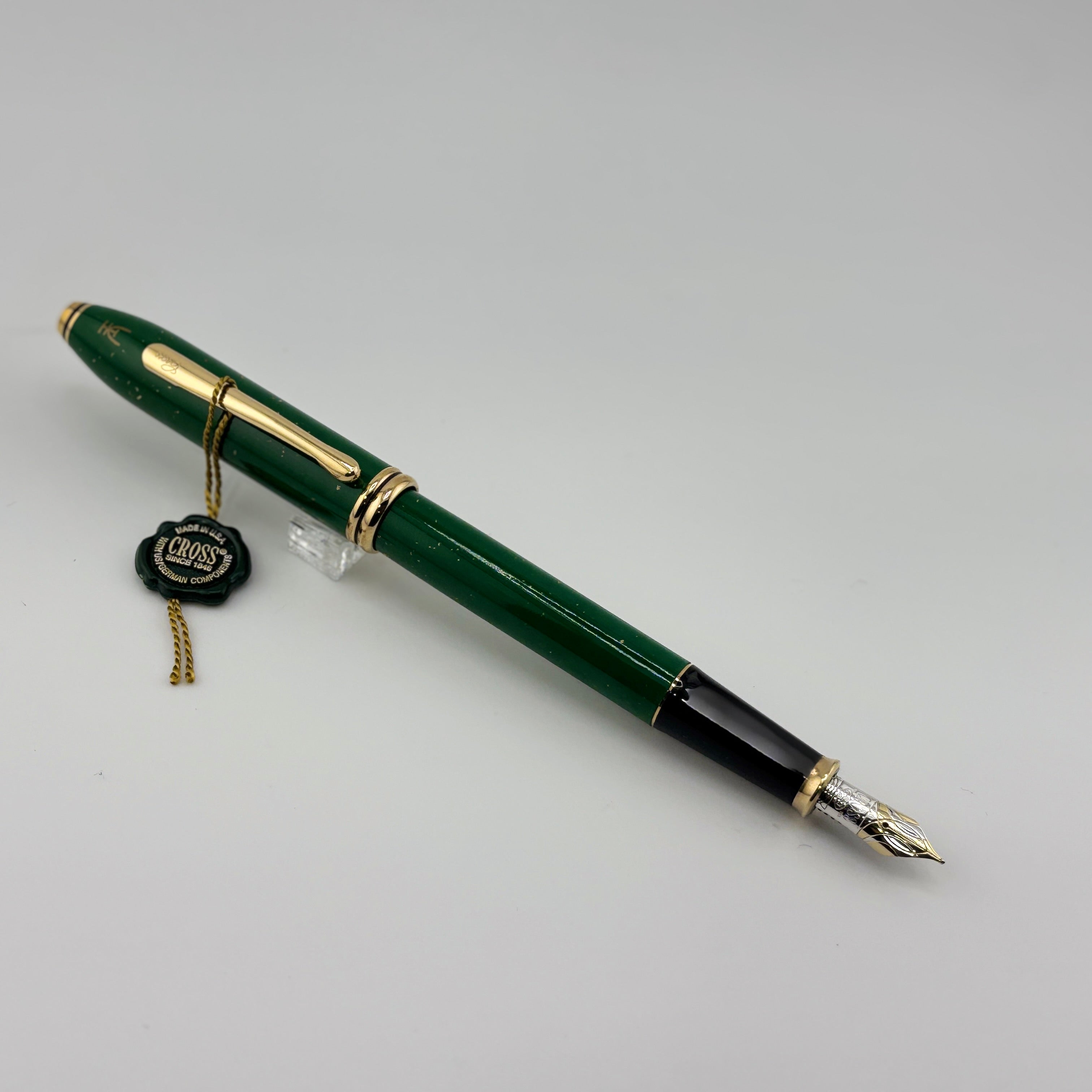 Cross Townsend  Green Jade Special Edition Fountain Pen - Made in USA - Medium 18kt Gold  Nib