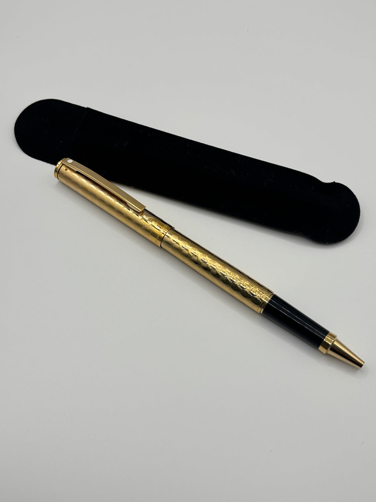 Sheaffer Fashion Gold Electroplated chased superb pen ! - Roller Ball Made in USA
